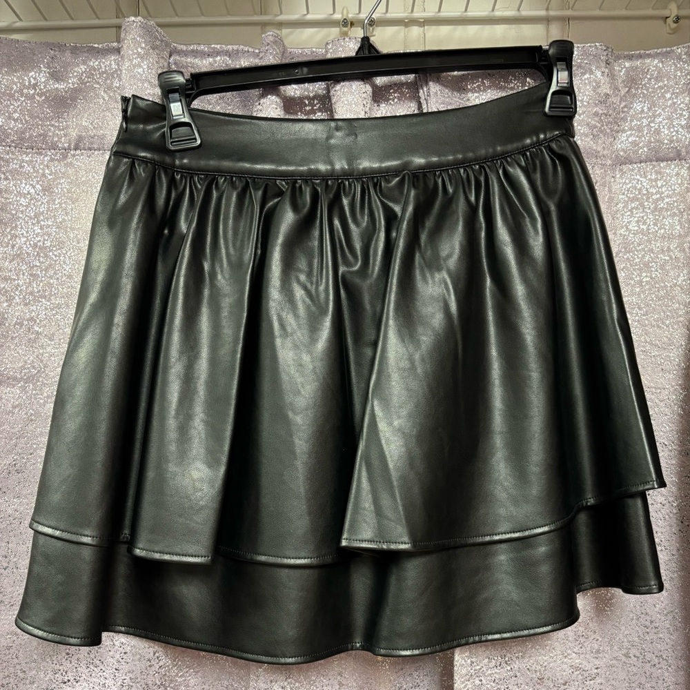 Express Ruffled Black Leather Mini Skirt